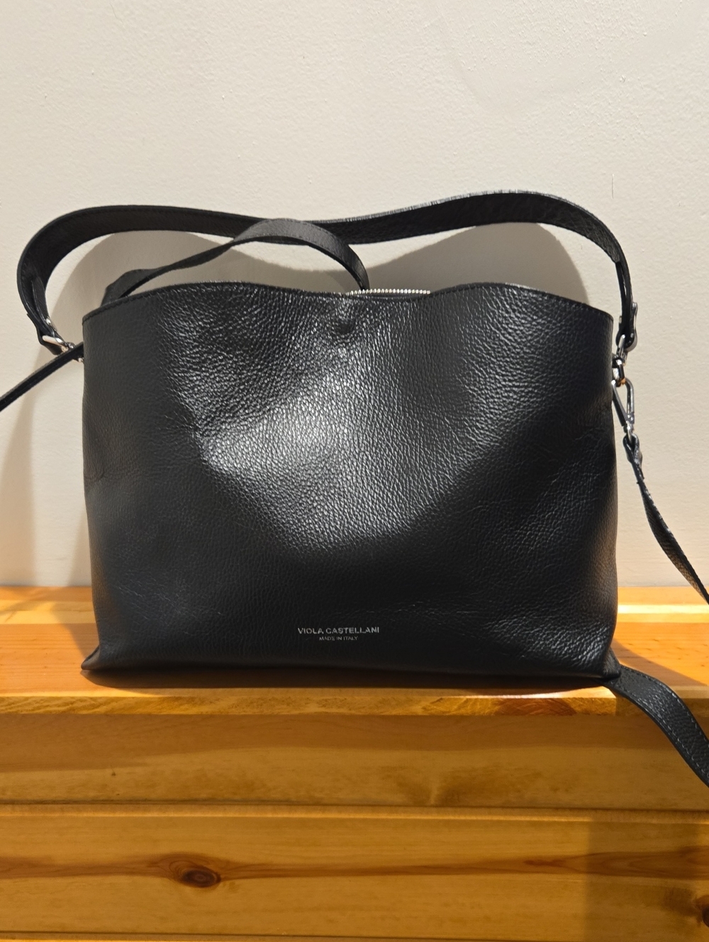 Viola Castellani Leather Bag With 2 Straps Great Condition.